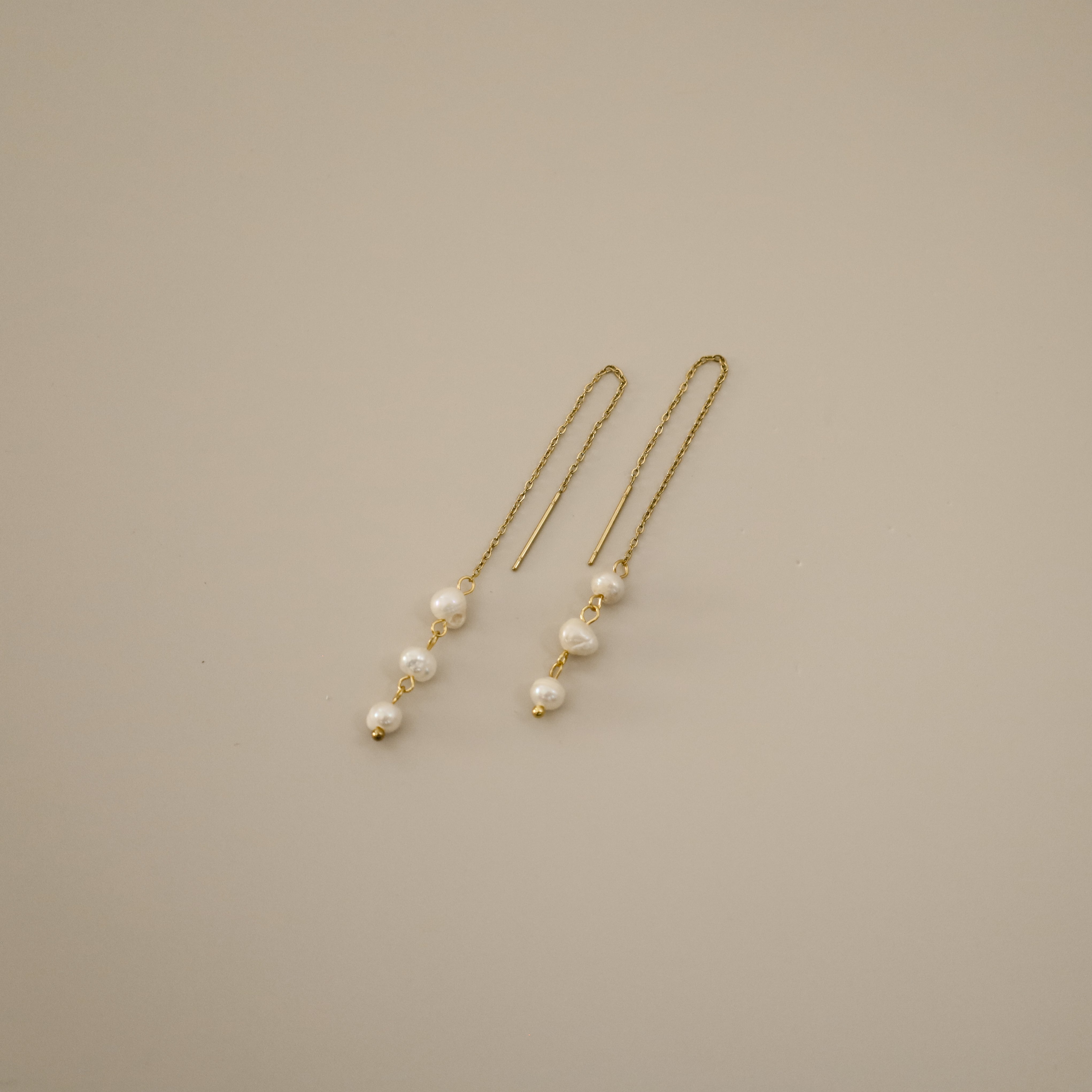 ellar threader earrings, gold delicate threader earrings with three freshwater pearls