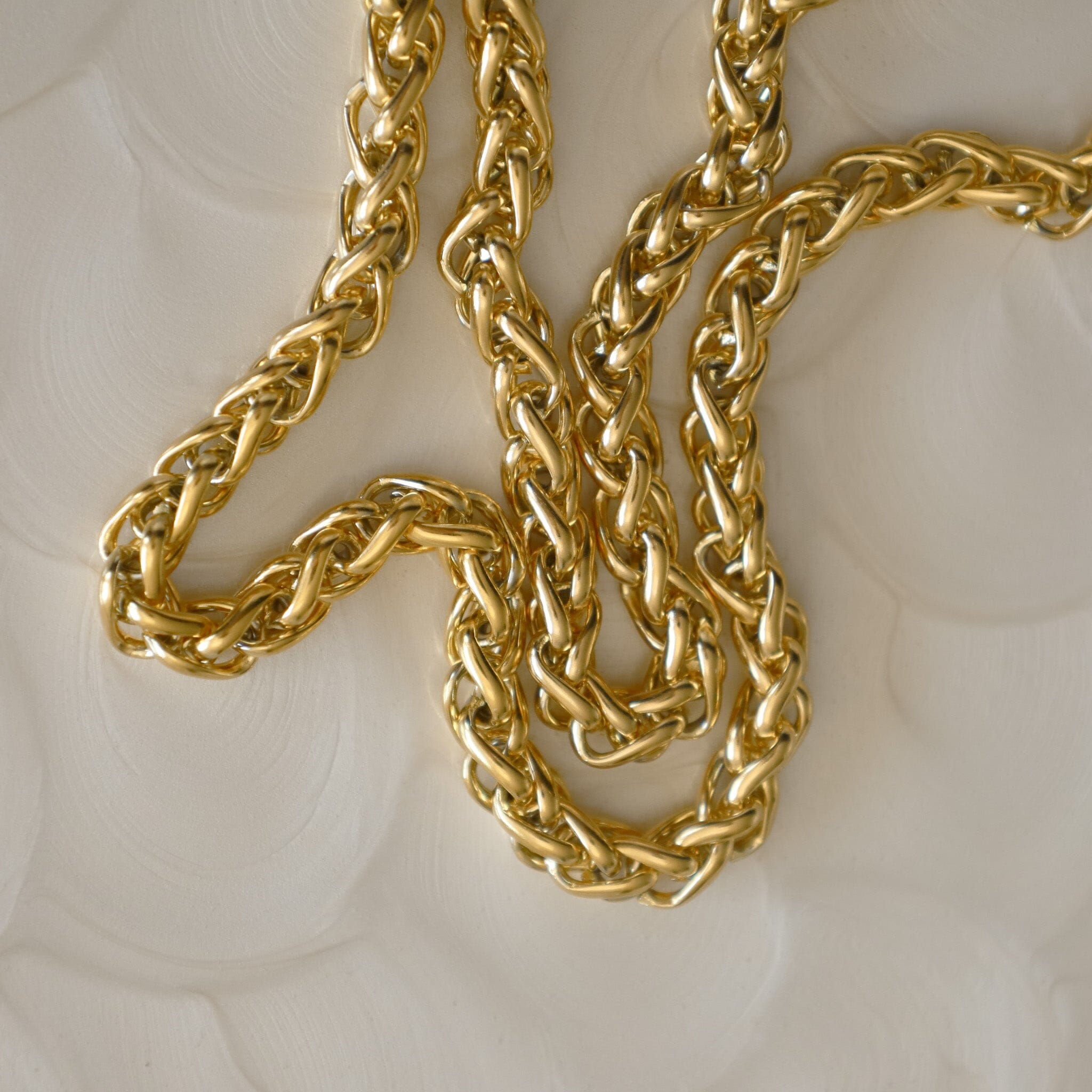 verrmae, naia necklace, braided link chain gold necklace,verrmae, necklaces, 18k gold plated jewellery, 18k gold plated necklace, 18k gold plated stainless steel, 18k gold plated, waterproof jewellery, vintage inspired jewellery, jewellery melbourne, jewellery, everyday jewellery, gold jewellery, gold necklace, gold plated necklace, gold plated jewellery, jewellery australia