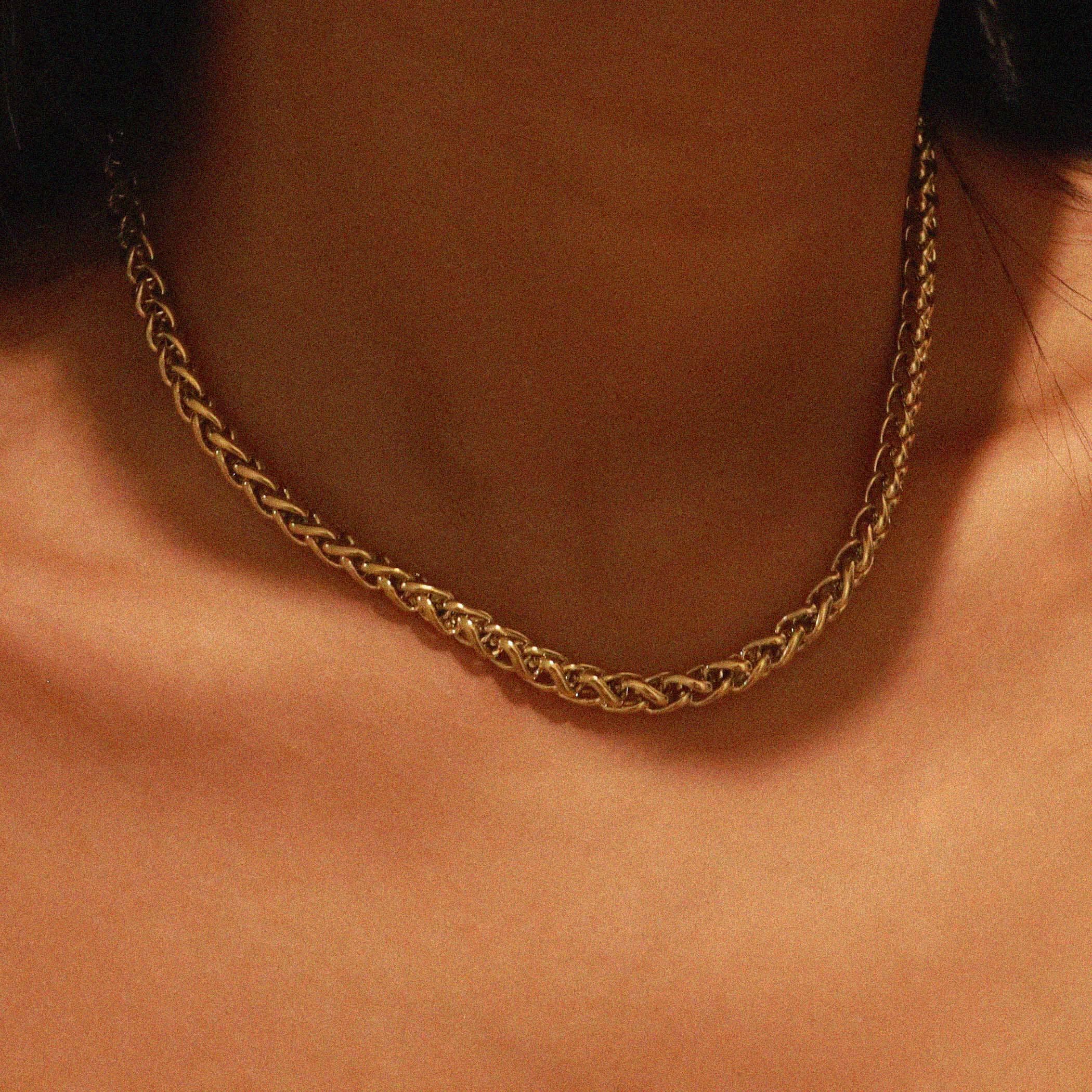 verrmae, naia necklace, braided link chain gold necklace,verrmae, necklaces, 18k gold plated jewellery, 18k gold plated necklace, 18k gold plated stainless steel, 18k gold plated, waterproof jewellery, vintage inspired jewellery, jewellery melbourne, jewellery, everyday jewellery, gold jewellery, gold necklace, gold plated necklace, gold plated jewellery, jewellery australia