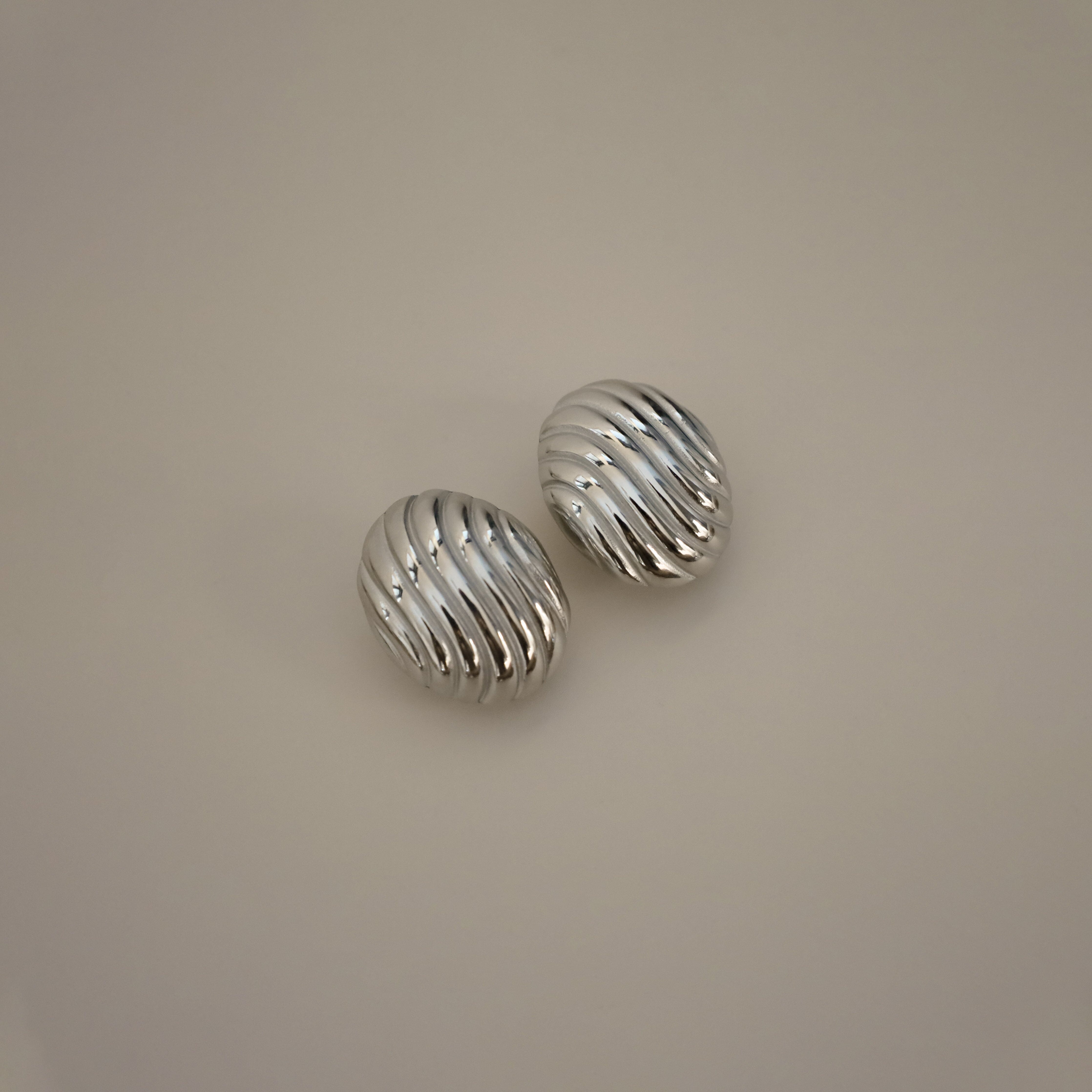 EDDIS SILVER Earrings Verrmae 