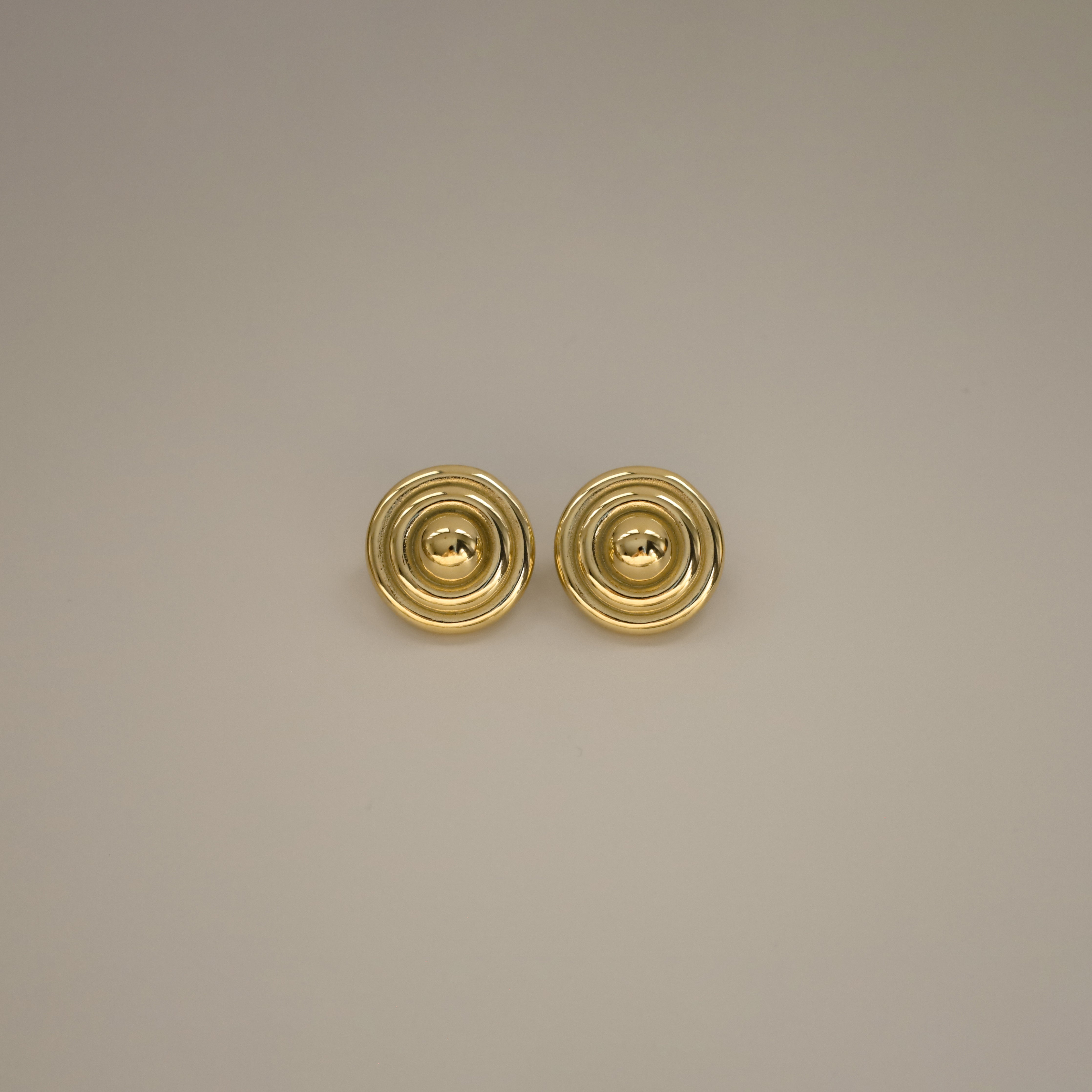 edlin earrings, gold classic round design with concentric circles