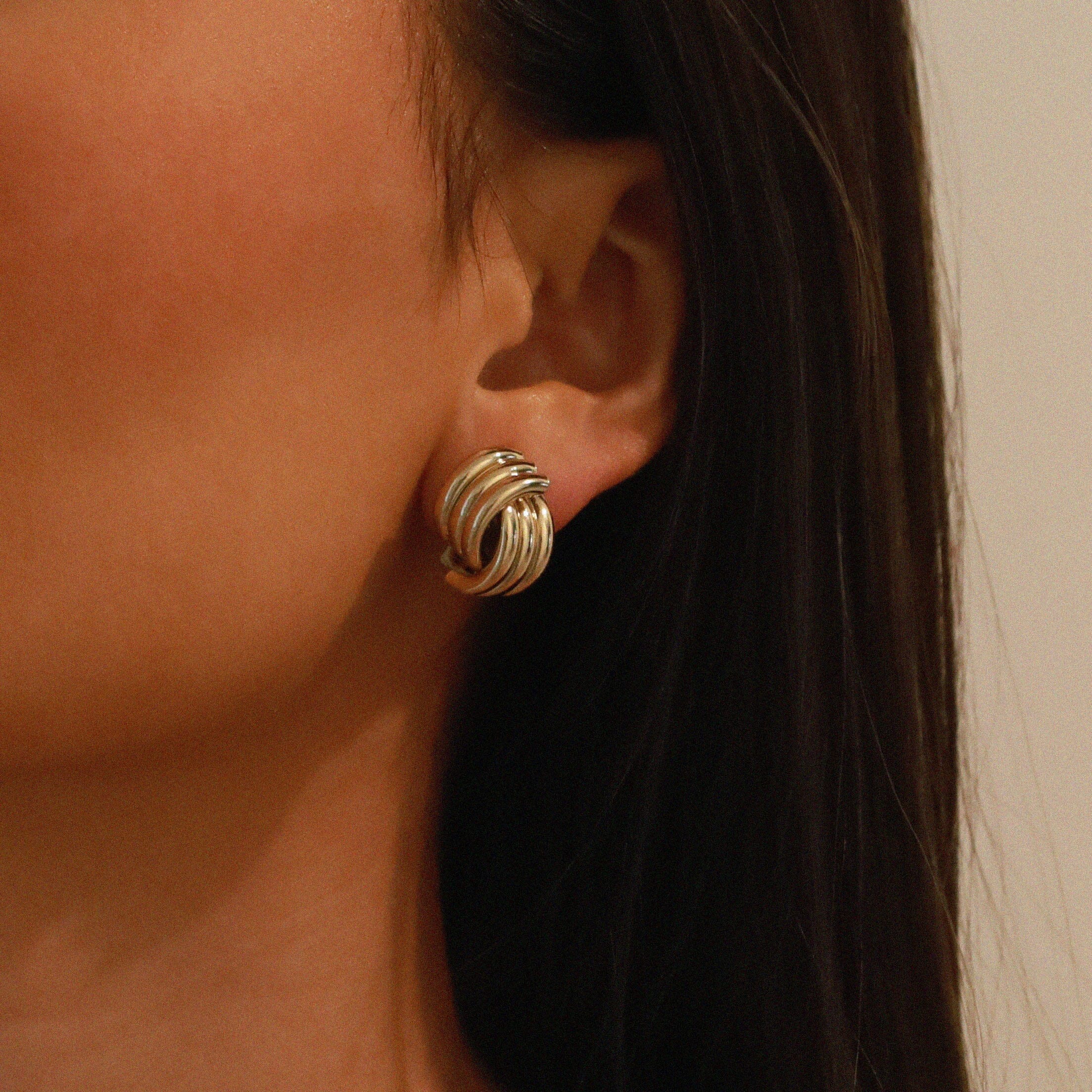 verrmae, erzsi earrings, vintage inspired studs with ribbed interlocking detail, earrings, 18k gold plated jewellery, 18k gold plated earrings, 18k gold plated stainless steel, 18k gold plated, waterproof jewellery, vintage inspired jewellery, vintage inspired earrings, jewellery melbourne, jewellery, statement jewellery, everyday jewellery, gold jewellery, gold earrings, gold plated earrings, gold plated jewellery, jewellery australia