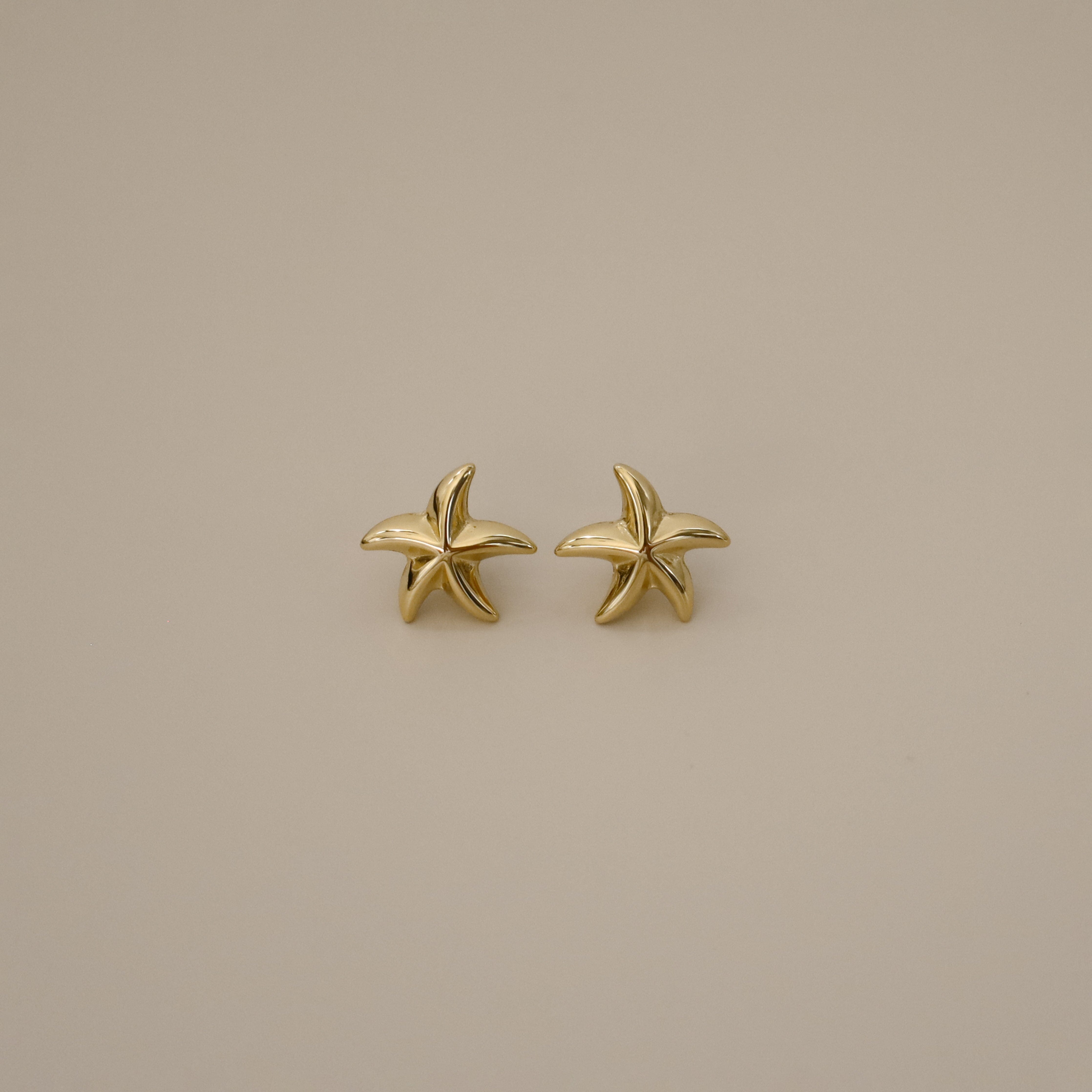 verrmae, estaree gold earrings, mini star shaped studs, 18k gold plated jewellery, 18k gold plated earrings, 18k gold plated stainless steel, 18k gold plated, waterproof jewellery, vintage inspired jewellery, vintage inspired earrings, jewellery melbourne, jewellery, statement jewellery, everyday jewellery, gold jewellery, gold earrings, gold plated earrings, gold plated jewellery, jewellery australia