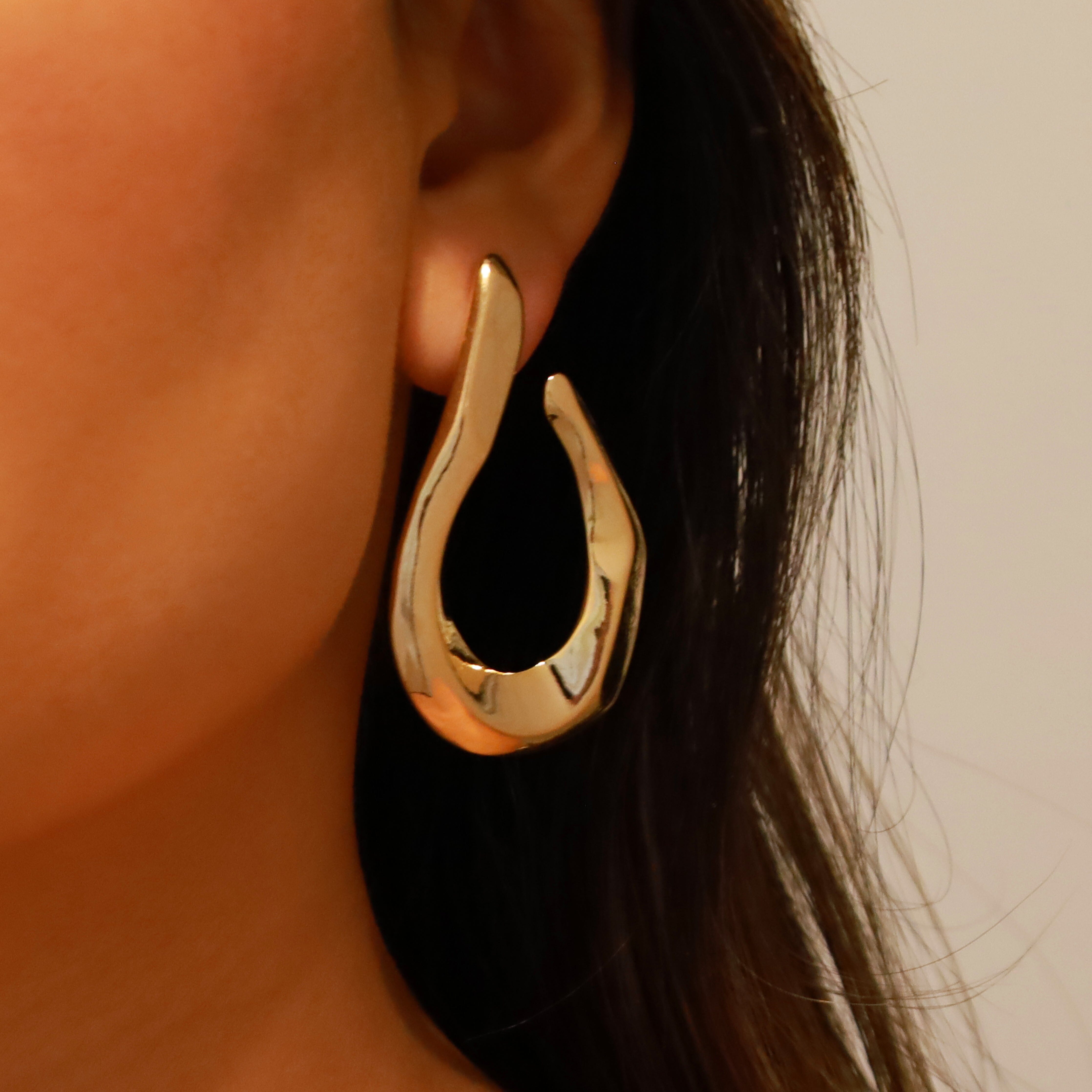 verrmae, elfer earrings, 18K gold plated earrings, gold plated jewellery, hook like earrings, gold earrings